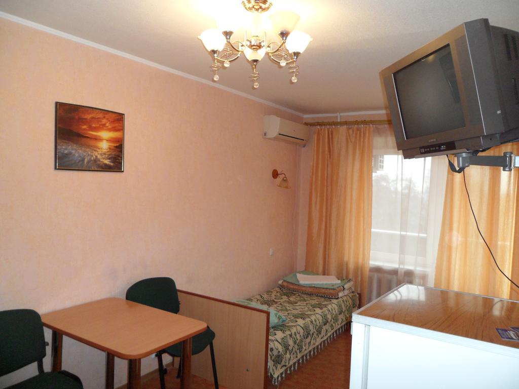 Hotel And Sport Complex Dinamo Днепър Стая снимка